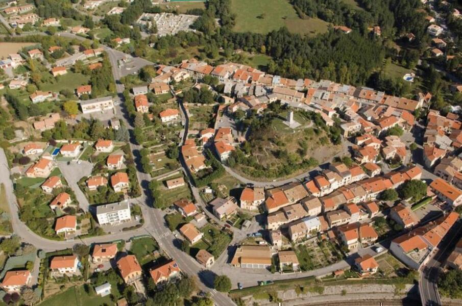 La Cité escarot et sa tour