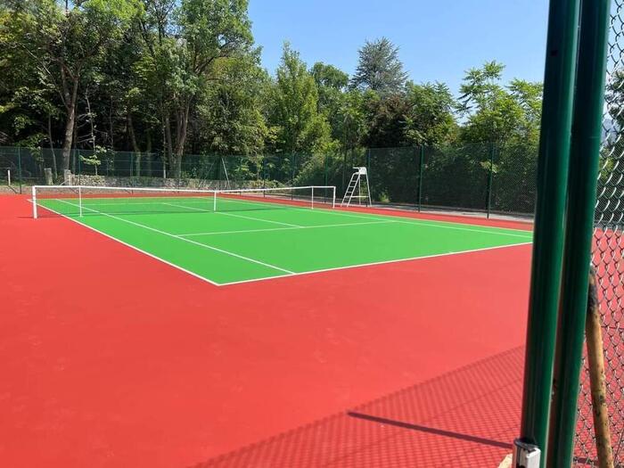 Court de tennis d'Aspres-sur-Buëch