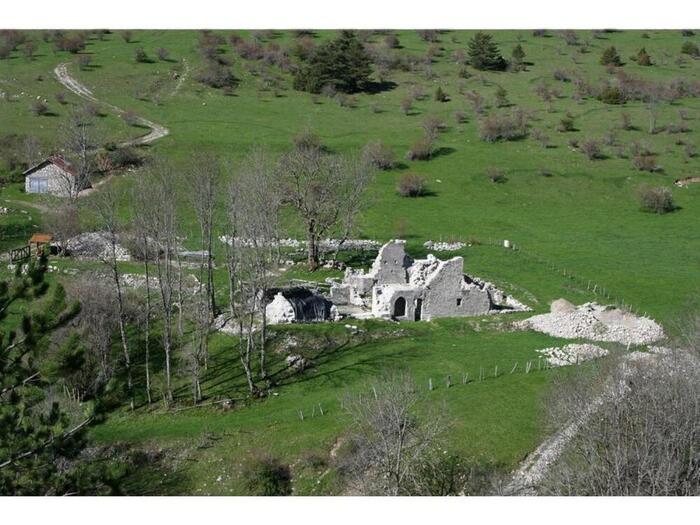 Vestiges de l'abbaye de Clausonne