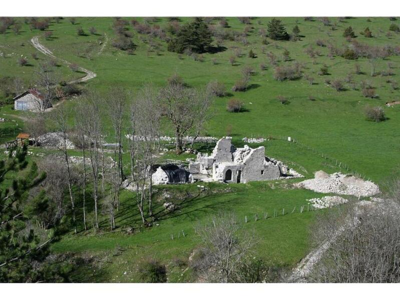 Vestiges de l'abbaye de Clausonne