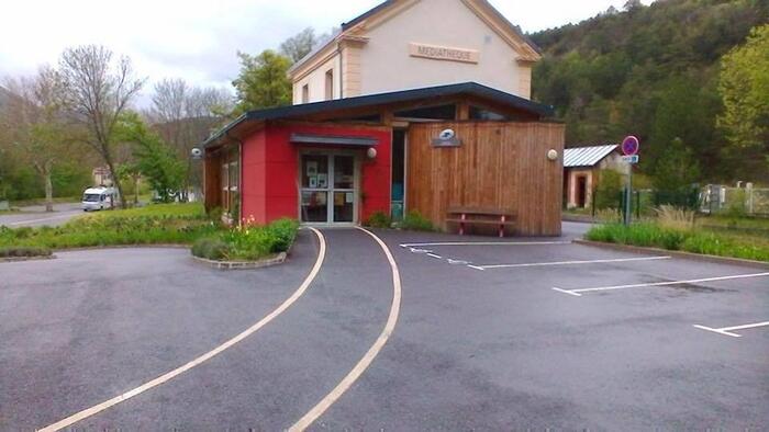 médiathèque du Bôchaine - Photo 0