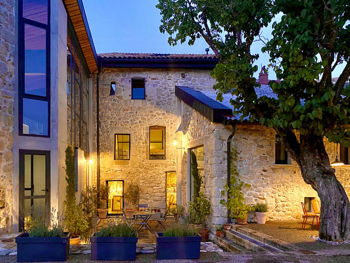 La Maison du Muriêr dans les Hautes Alpes - Photo 1