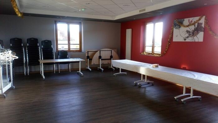 Salle des fêtes de Chabestan - Photo 0
