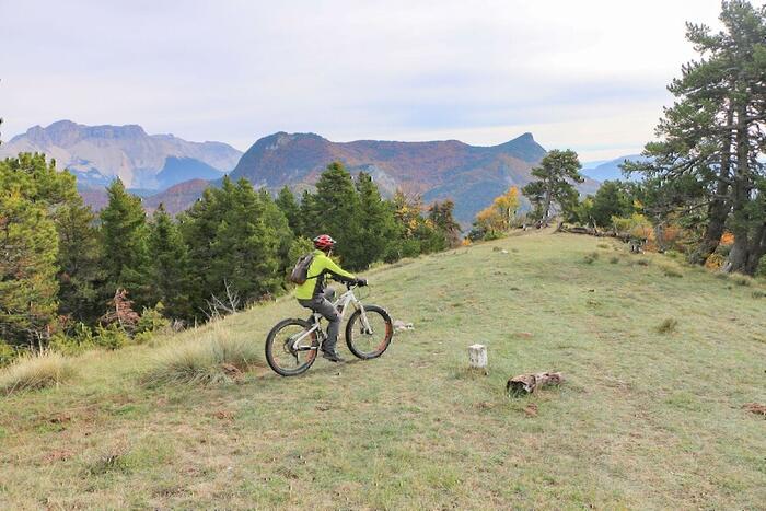 VTT les balcons de Durbonas - Photo 0