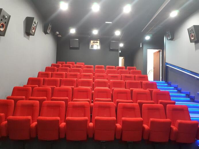 Cinéma Les Variétés à Veynes - Photo 1