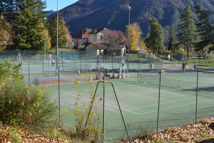 Court de tennis veynes - Photo 1