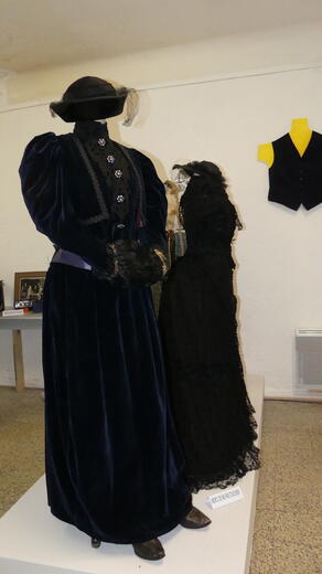 Musée du Costume et des métiers d'antan à Veynes - Photo 4