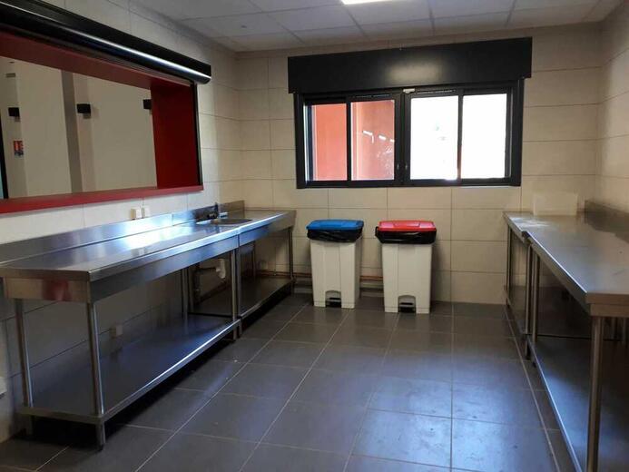 Maison de pays à La Roche des Arnauds  - Grande salle espace traiteur - Photo 5