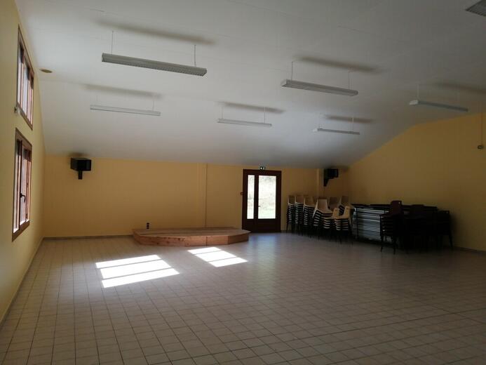 Salle saint Julien en Beauchêne - Photo 3